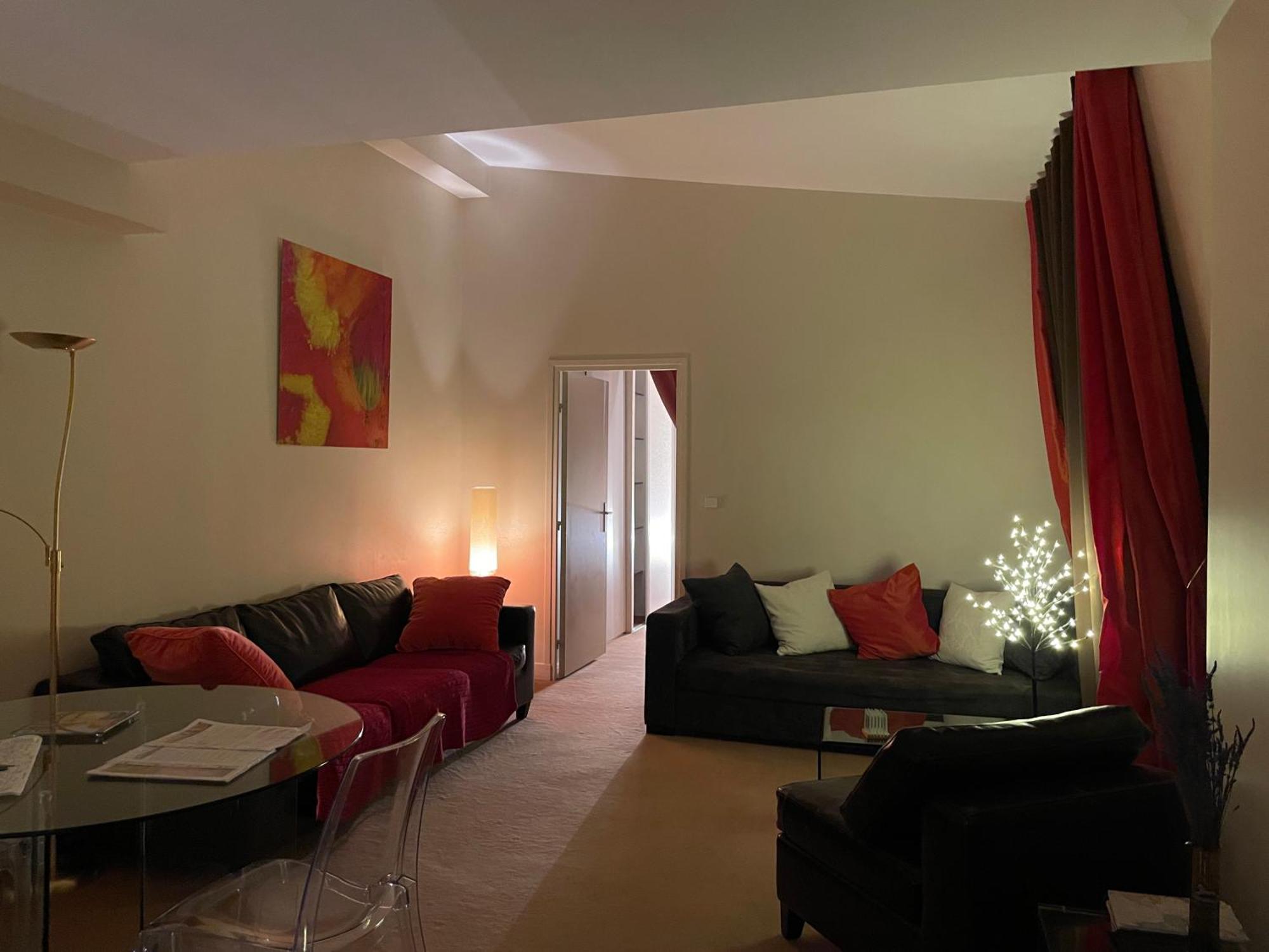 52 Clichy Bed & Breakfast - Chambre D'Hotes Париж Экстерьер фото